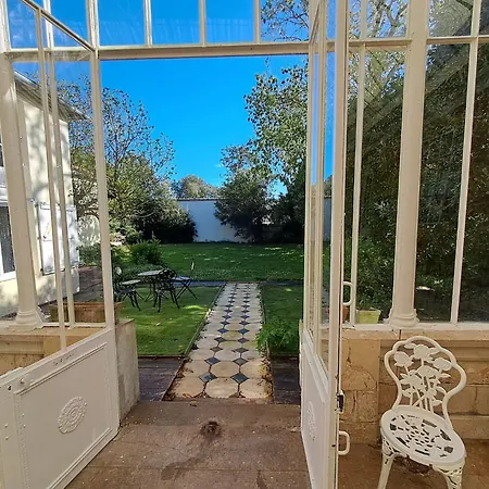 Lentre Du Chteau 1 Casa de Férias