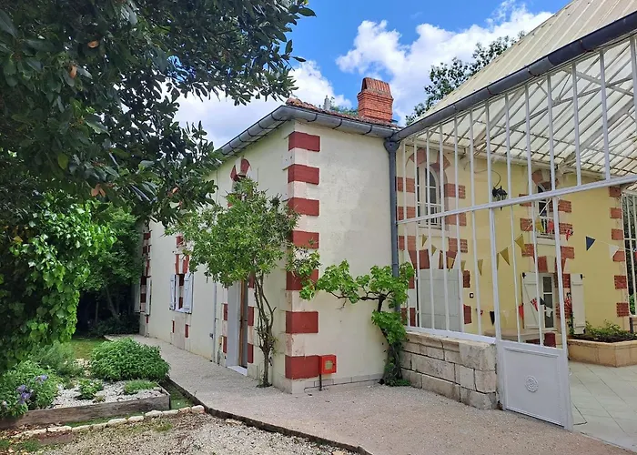 Holiday home Lentre Du Chteau 1 Sainte-Soulle