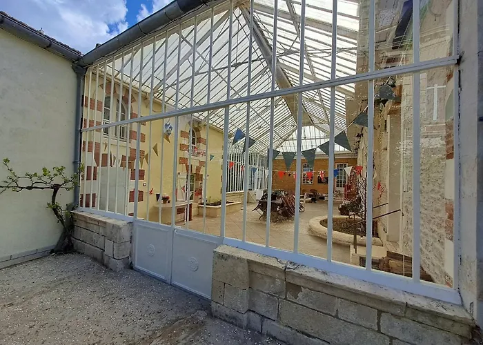 Lentre Du Chteau 1 Ferienhaus