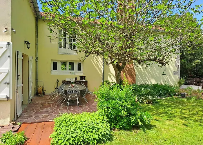 Lentre Du Chteau 1 Ferienhaus Sainte-Soulle