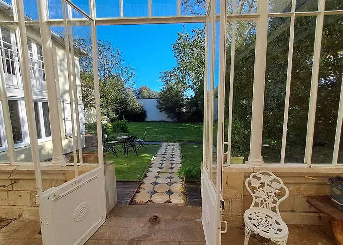 Lentre Du Chteau 1 Holiday home