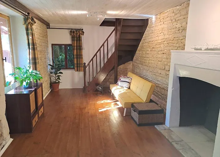 Holiday home Lentre Du Chteau 1 *